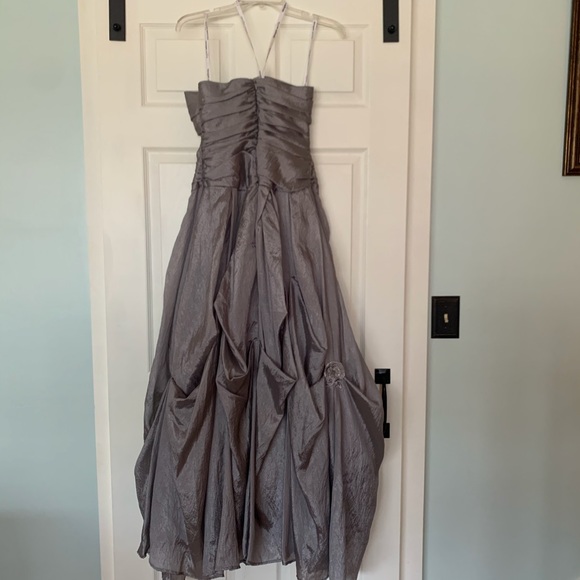 Formal evening gown /  Prom Dress EUC - Picture 5 of 6
